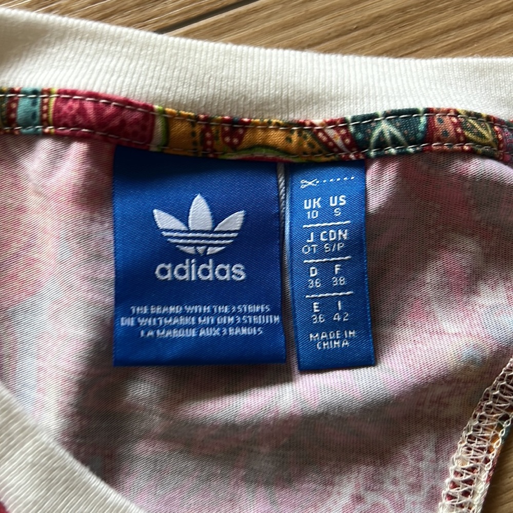 ADIDAS TOP - Picture 3 of 4